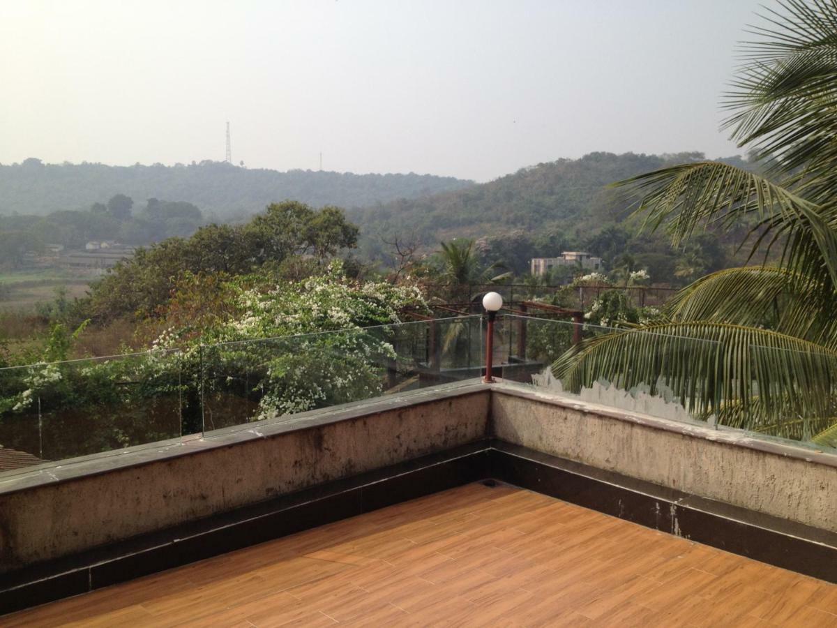 Royal Palms, Aarey Colony, Goregaon Villa Mumbai Exterior photo